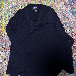 Torrid super soft knits long sleeve lace up shirt size 4